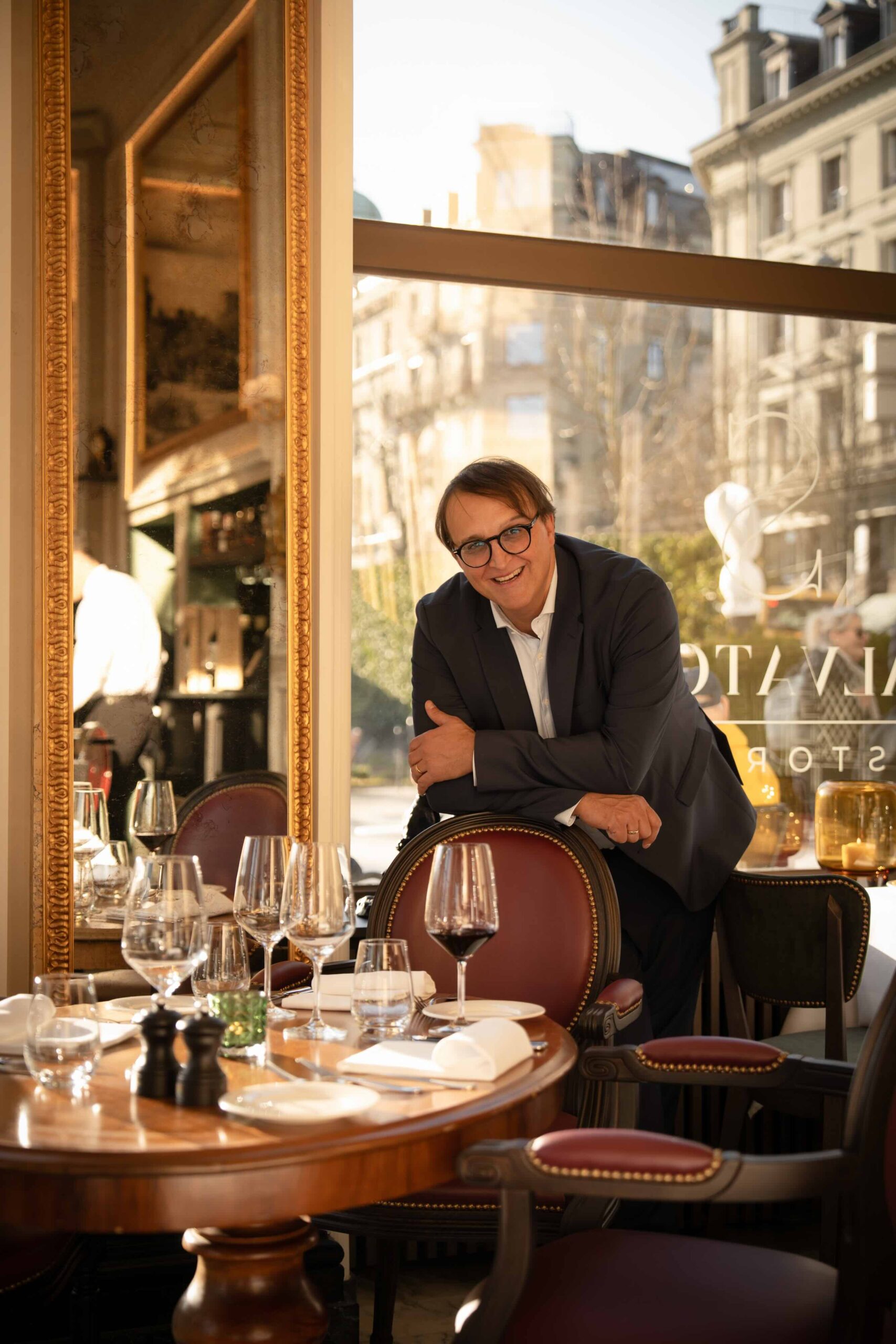 salvatore portrait sedia